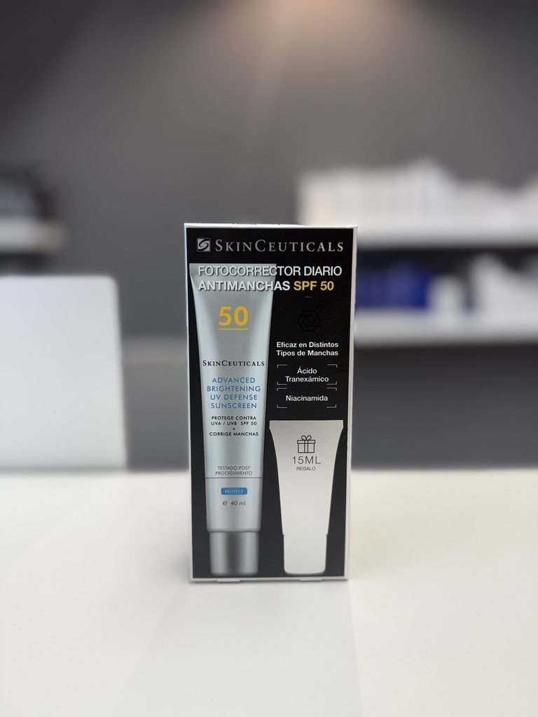 Skinceuticals Cofre Advanced Brightening UV Defense 40ml (+ Regalo de 15ml)